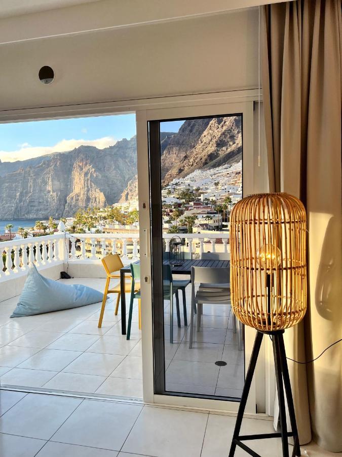 Luxury Penthouse With Breathtaking Views And Huge Private Terraces Διαμέρισμα Puerto de Santiago  Εξωτερικό φωτογραφία