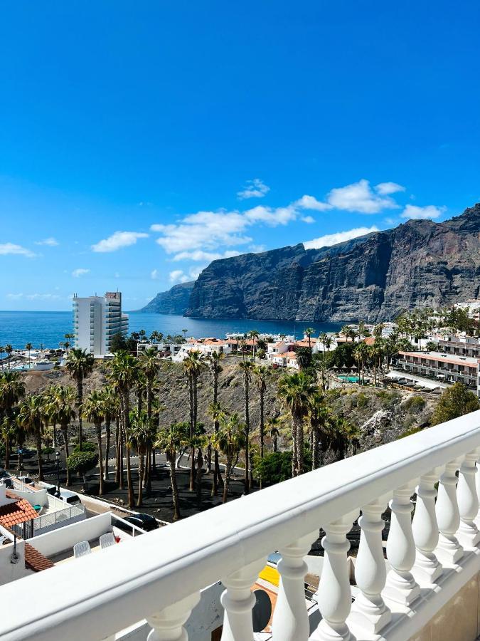 Luxury Penthouse With Breathtaking Views And Huge Private Terraces Διαμέρισμα Puerto de Santiago  Εξωτερικό φωτογραφία