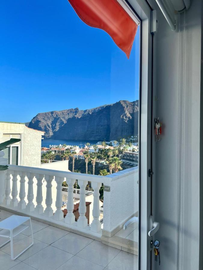 Luxury Penthouse With Breathtaking Views And Huge Private Terraces Διαμέρισμα Puerto de Santiago  Εξωτερικό φωτογραφία