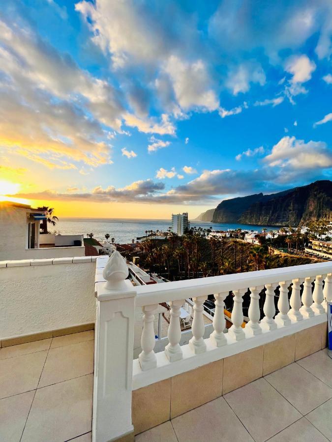 Luxury Penthouse With Breathtaking Views And Huge Private Terraces Διαμέρισμα Puerto de Santiago  Εξωτερικό φωτογραφία